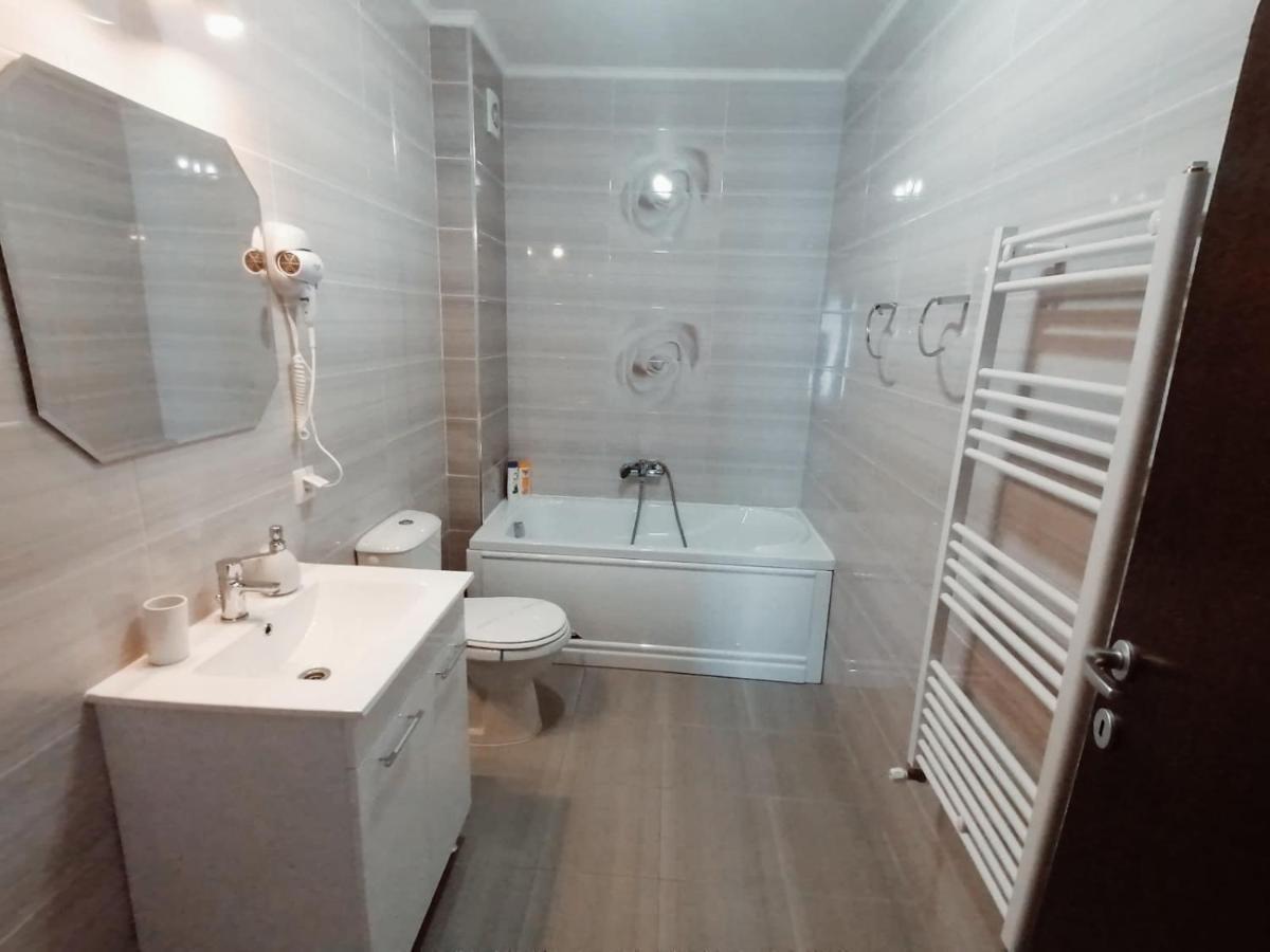 AMA Apartament cu terasă 50 mp&parcare Brașov Exterior foto