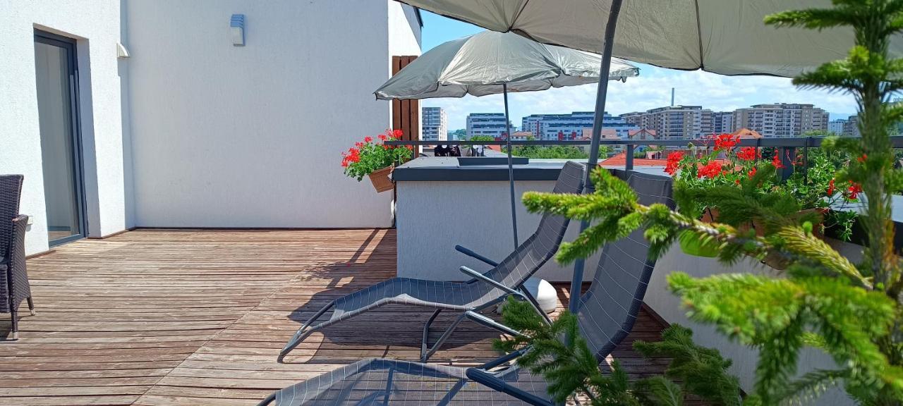 AMA Apartament cu terasă 50 mp&parcare Brașov Exterior foto
